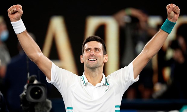 Djokovic bền bỉ v&amp;agrave; bản lĩnh hơn đối thủ.