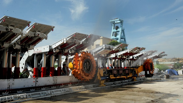 Hiện đại h&amp;oacute;a, đồng bộ h&amp;oacute;a c&amp;ocirc;ng t&amp;aacute;c s&amp;agrave;ng tuyển, bốc r&amp;oacute;t than tại Cảng Cửa &amp;Ocirc;ng (TP Cẩm Phả).