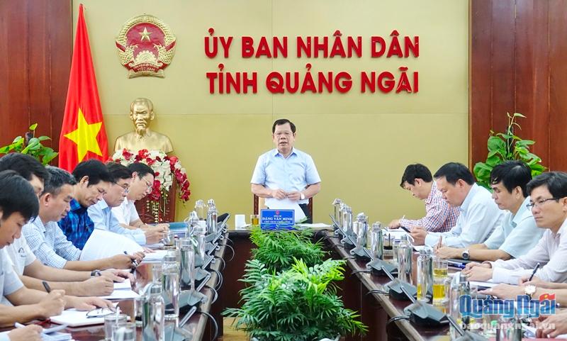Chủ tịch UBND tỉnh Đặng Văn Minh l&amp;agrave;m việc với Sở X&amp;acirc;y dựng