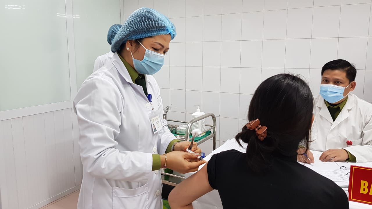 Thử nghiệm vaccine COVID-19 của Việt Nam giai đoạn 2 (Ảnh: Bộ Y Tế)