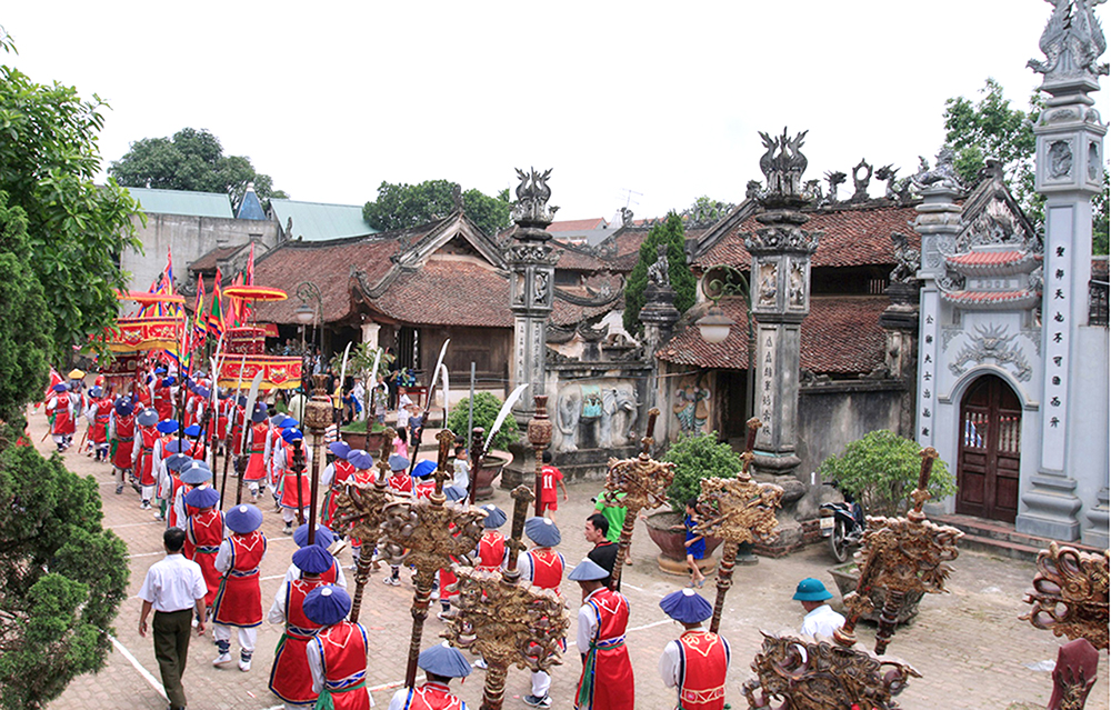 Lễ hội l&amp;agrave;ng cổ H&amp;ugrave;ng L&amp;ocirc;