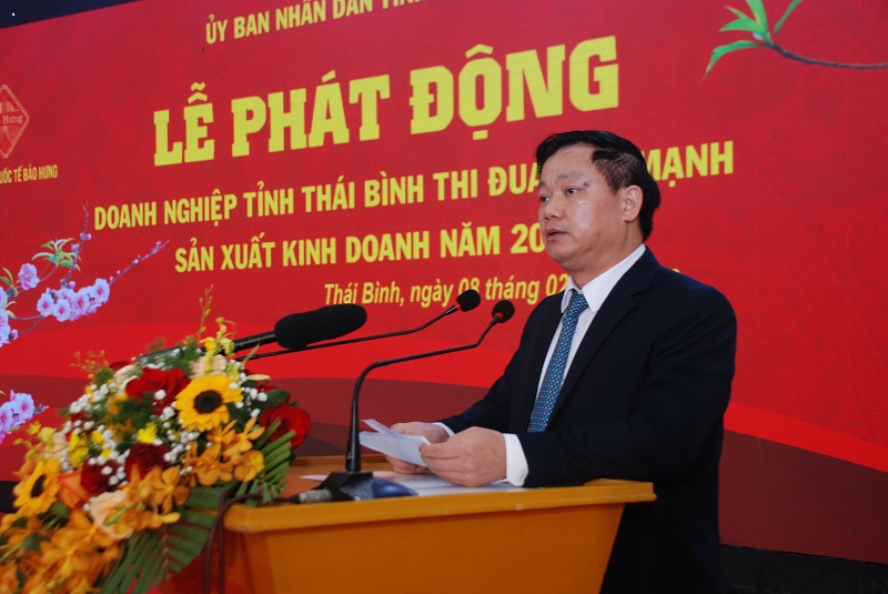 Chủ tịch UBND tỉnh Th&amp;aacute;i B&amp;igrave;nh Nguyễn Khắc Thận ph&amp;aacute;t biểu tại Lễ ph&amp;aacute;t động Doanh nghiệp tỉnh Th&amp;aacute;i B&amp;igrave;nh thi đua đẩy mạnh sản xuất kinh doanh năm 2022.