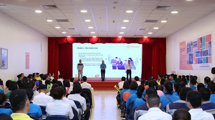 Chương tr&amp;igrave;nh đ&amp;agrave;o tạo nh&amp;acirc;n vi&amp;ecirc;n tại Sun Group