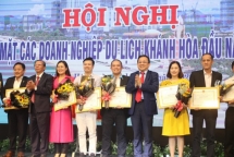 Việt Promotion Group nhận bằng khen của Chủ tịch Ủy ban Nhân dân Khánh Hòa