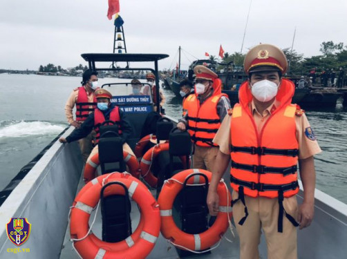 Kiểm tra toàn bộ các hoạt động vận tải hành khách đường thủy nội địa