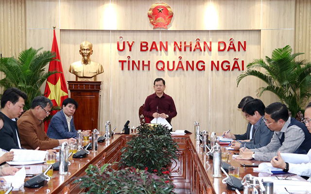 Chủ tịch UBND tỉnh Đặng Văn Minh chủ tr&amp;igrave; họp