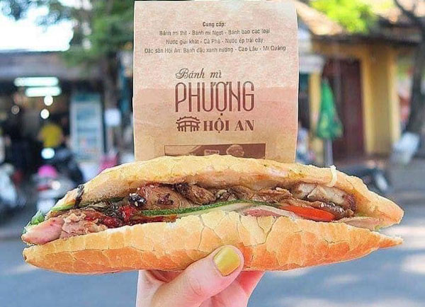 c. Thực kh&amp;aacute;ch chắc chắn kh&amp;ocirc;ng thể bỏ qua những m&amp;oacute;n ăn mang đậm dấu ấn Việt Nam như phở, b&amp;uacute;n chả hay b&amp;aacute;nh m&amp;igrave;.