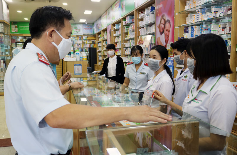 H&amp;agrave; Tĩnh chấn chỉnh hoạt động quảng c&amp;aacute;o, kinh doanh thuốc qua mạng x&amp;atilde; hội