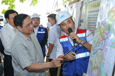 Thủ tướng nhắc lại ấn tượng về kh&amp;iacute; thế ph&amp;aacute;t triển mới khi