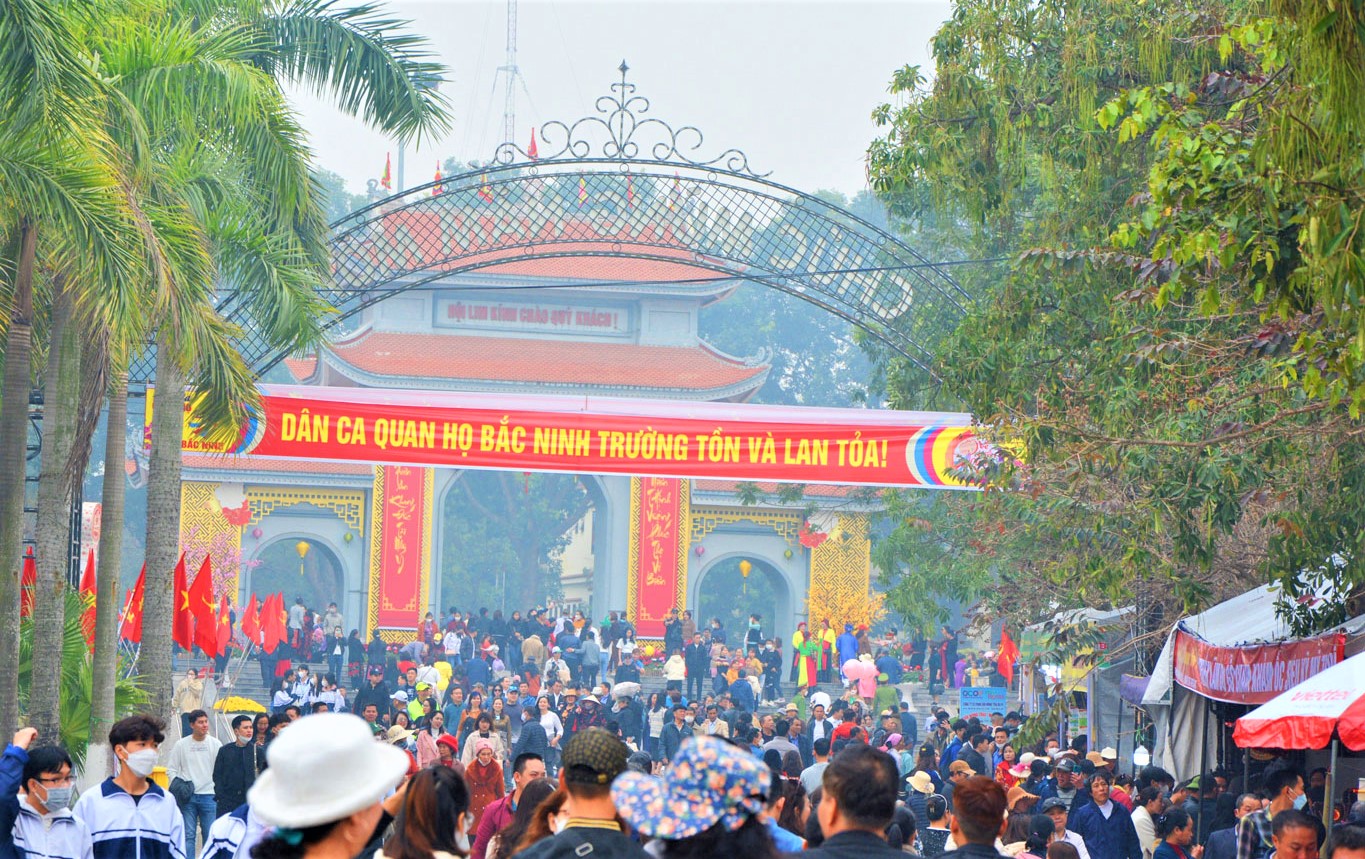 Bắc Ninh đ&amp;oacute;n kh&amp;aacute;ch thập phương về dự Hội Lim
