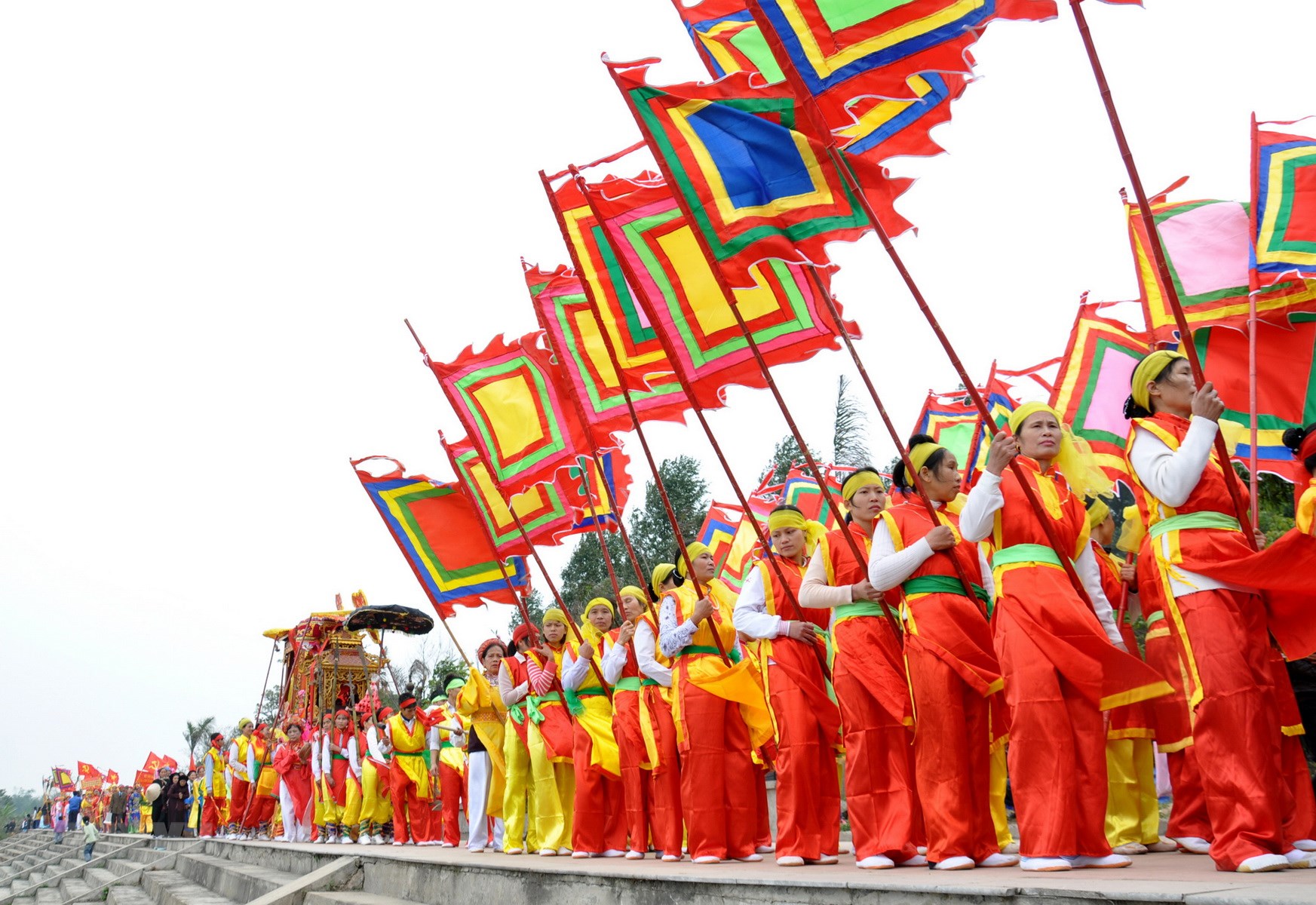 Khung cảnh trang nghi&amp;ecirc;m trong Lễ hội Kinh Dương Vương