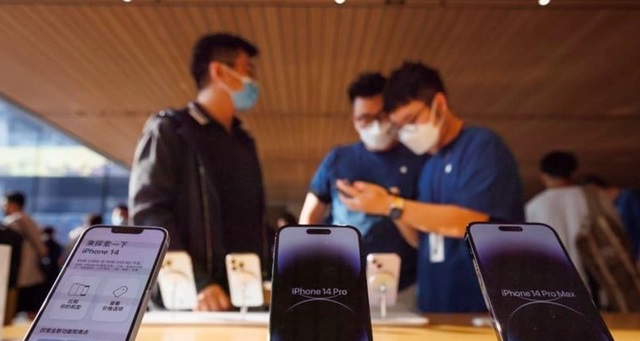 Những mẫu iPhone 14 Pro đang được b&amp;aacute;n với gi&amp;aacute; chiết khấu hơn 100 USD tại Trung Quốc.
