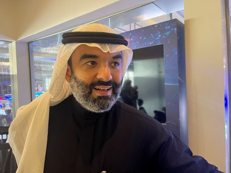 Abdullah Alswaha, Bộ trưởng Bộ Truyền th&amp;ocirc;ng v&amp;agrave; C&amp;ocirc;ng nghệ th&amp;ocirc;ng tin của Ả Rập X&amp;ecirc; &amp;Uacute;t, ph&amp;aacute;t biểu trong cuộc phỏng vấn với Reuters