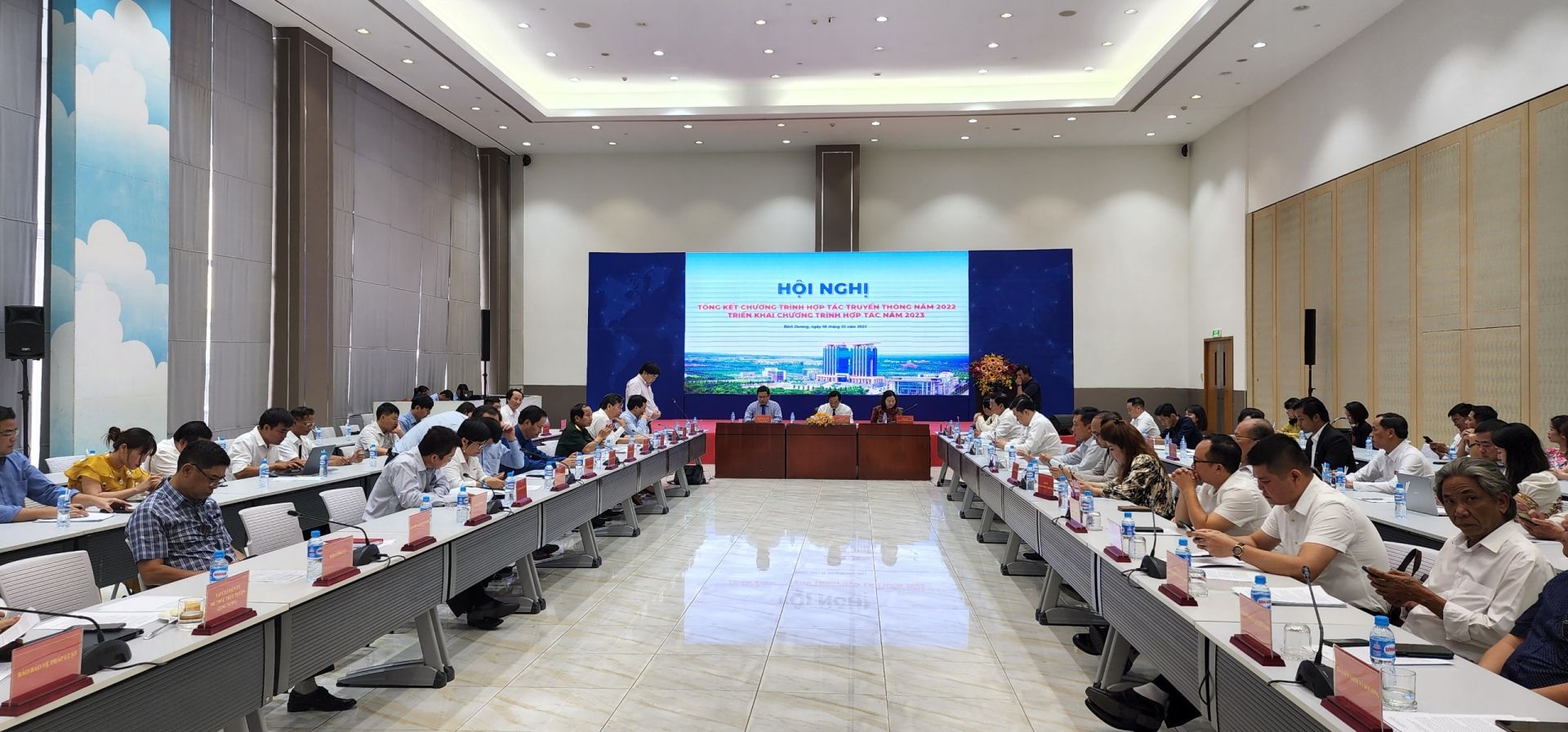 To&amp;agrave;n cảnh Hội nghị chương tr&amp;igrave;nh hợp t&amp;aacute;c truyền th&amp;ocirc;ng năm 2022, triển khai chương tr&amp;igrave;nh hợp t&amp;aacute;c năm 2023.