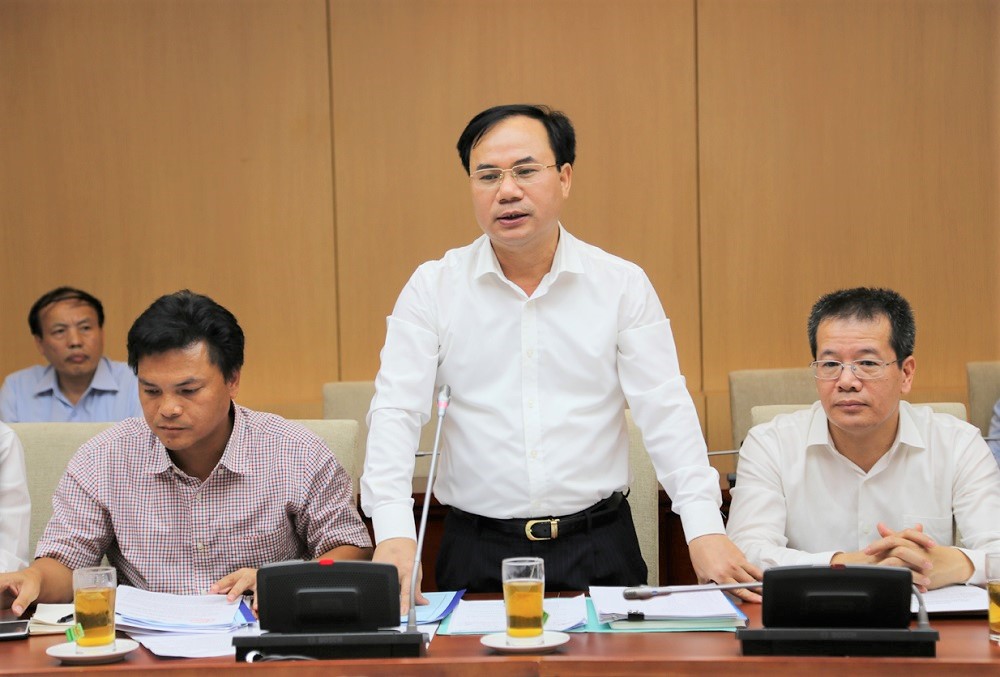 Thứ trưởng Bộ X&amp;acirc;y dựng Nguyễn Văn Sinh cho biết, dự kiến trong th&amp;aacute;ng 2, Bộ X&amp;acirc;y dựng sẽ tổ chức một hội nghị để th&amp;aacute;o gỡ kh&amp;oacute; khăn cho thị trường bất động sản.