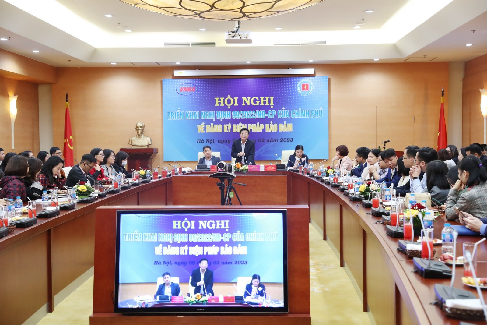 Hội nghị để phổ biến c&amp;aacute;c nội dung của Nghị định 99/2022/NĐ-CP về đăng k&amp;yacute; biện ph&amp;aacute;p bảo đảm tới tất cả c&amp;aacute;c tổ chức t&amp;iacute;n dụng