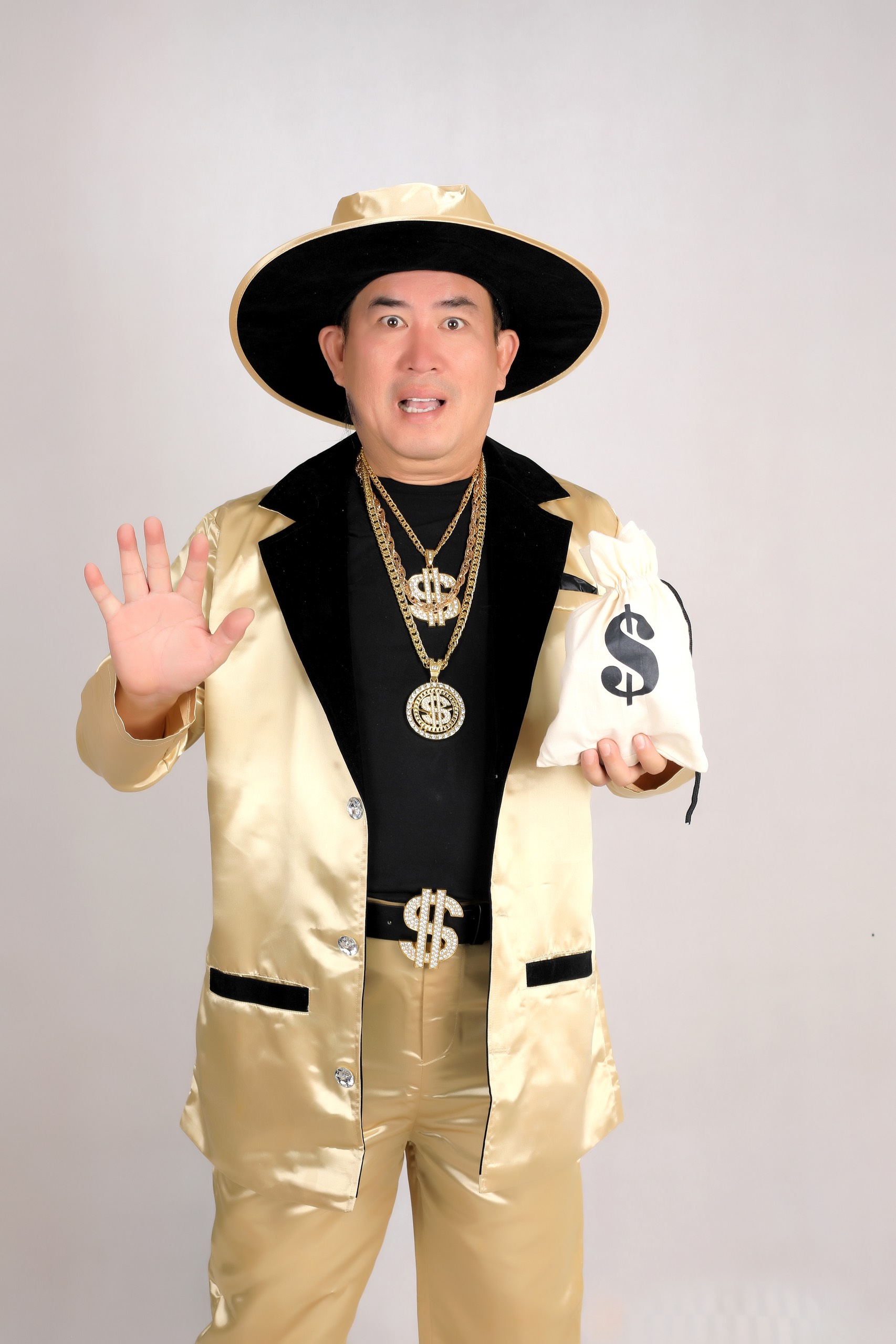 Nghệ sĩ Nhật Cường