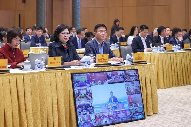 C&amp;aacute;c l&amp;atilde;nh đạo đầu ng&amp;agrave;nh tham dự Hội nghị &amp;ldquo;Th&amp;aacute;o gỡ kh&amp;oacute; v&amp;agrave; th&amp;uacute;c đẩy thị trường bất động sản ph&amp;aacute;t triển an to&amp;agrave;n, l&amp;agrave;nh mạnh, bền vững&amp;rdquo;