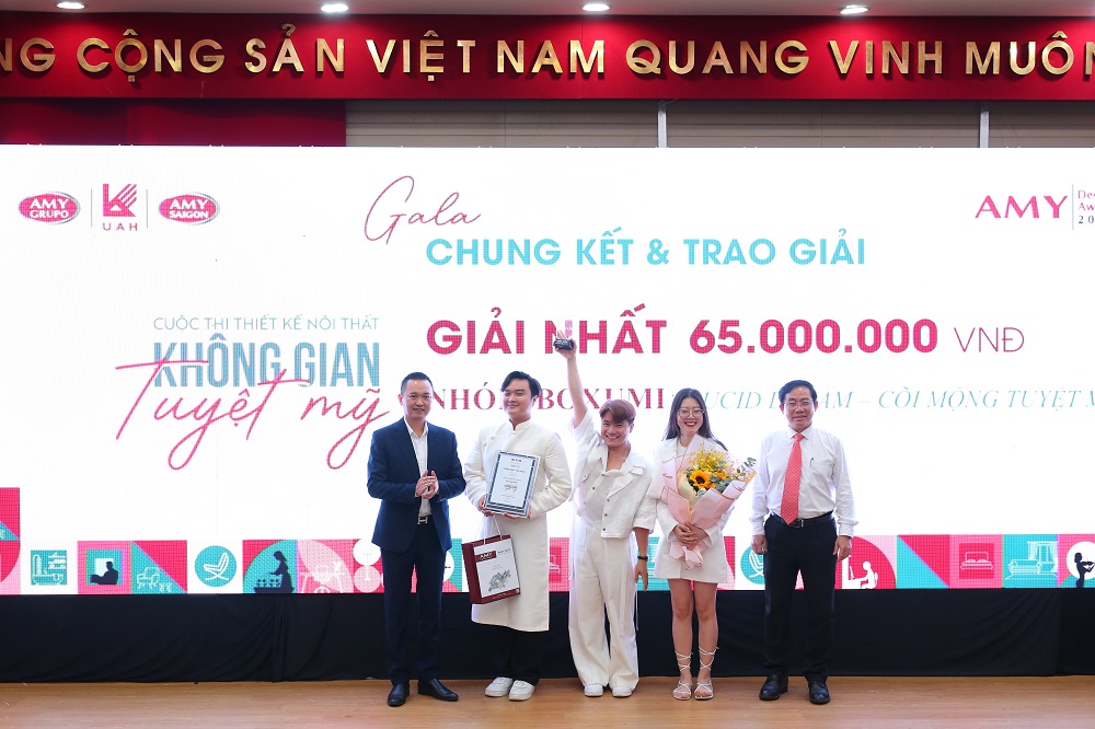 Nh&amp;oacute;m Boxumi - Cựu sinh vi&amp;ecirc;n ĐHKT TP.HCM chiến thắng cuộc thi Kh&amp;ocirc;ng gian tuyệt mỹ của Amy Grupo
