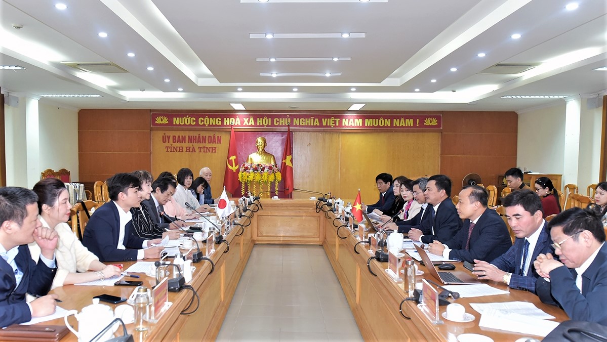 Buổi l&amp;agrave;m việc giữa l&amp;atilde;nh đạo tỉnh H&amp;agrave; Tĩnh với đo&amp;agrave;n c&amp;ocirc;ng t&amp;aacute;c Hiệp hội Th&amp;acirc;n thiện Quốc tế Nhật Bản (JIFA)
