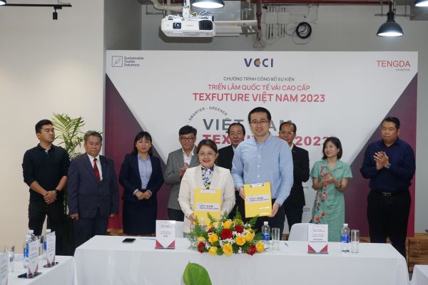 K&amp;yacute; kết MOU giữa C&amp;ocirc;ng ty STS v&amp;agrave; C&amp;ocirc;ng ty triển l&amp;atilde;m Tenda