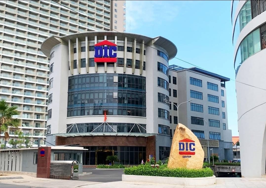 DIC Corp điều chỉnh phương &amp;aacute;n sử dụng vốn