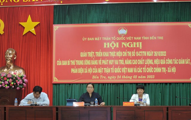 Quang cảnh hội nghị triển khai chỉ thị số 18 v&amp;agrave; ra mắt cẩm nang điện tử.