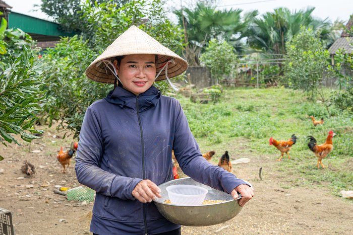 Chị L&amp;ocirc; Thị Đa cho biết, được sự quan t&amp;acirc;m của Nh&amp;agrave; nước, ch&amp;iacute;nh quyền địa phương trong việc hỗ trợ c&amp;acirc;y, con giống, hỗ trợ tập huấn c&amp;aacute;c m&amp;ocirc; h&amp;igrave;nh sản xuất mới n&amp;ecirc;n nhiều gia đ&amp;igrave;nh đ&amp;atilde; l&amp;agrave;m theo v&amp;agrave; đem lại hiệu quả kinh tế cao.