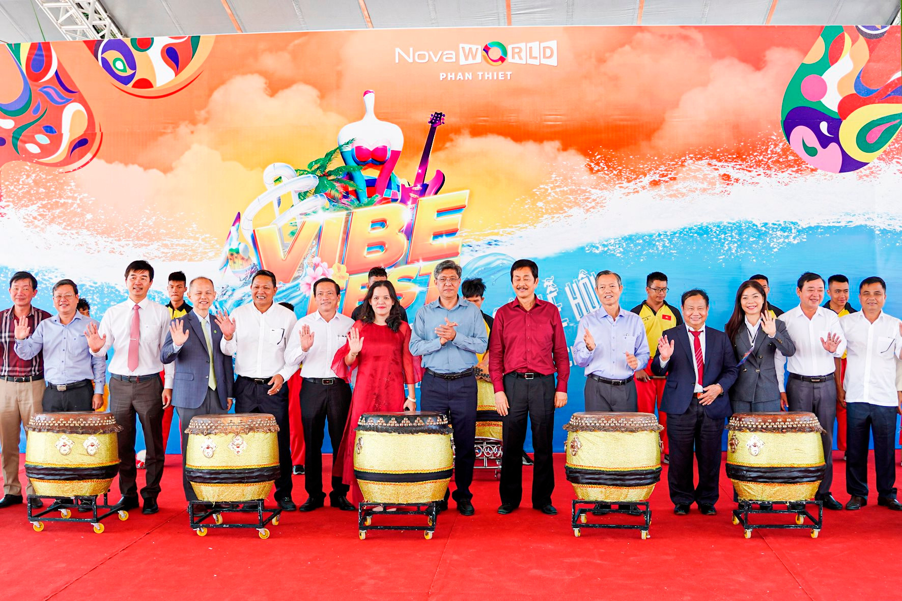 Đại biểu khai mạc Si&amp;ecirc;u lễ hội Vibe Fest