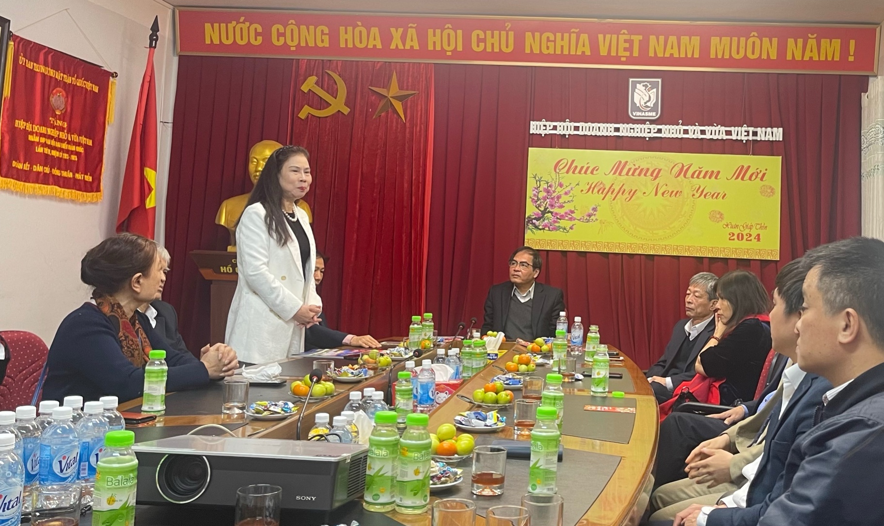 Đại diện Chi hội Nữ doanh nh&amp;acirc;n chia sẻ tại cuộc gặp mặt đầu Xu&amp;acirc;n