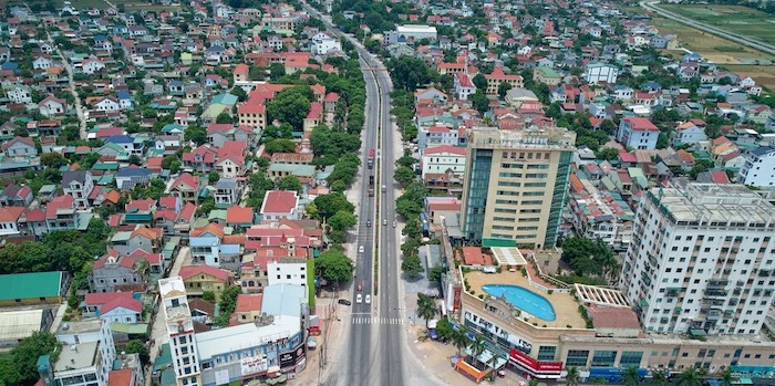 Quy hoạch x&amp;acirc;y dựng v&amp;ugrave;ng huyện Diễn Ch&amp;acirc;u c&amp;oacute; tổng diện t&amp;iacute;ch gần 307 km2, bao gồm to&amp;agrave;n bộ địa giới h&amp;agrave;nh ch&amp;iacute;nh huyện Diễn Ch&amp;acirc;u hiện nay. Theo quy hoạch được ph&amp;ecirc; duy&amp;ecirc;̣t, Di&amp;ecirc;̃n Ch&amp;acirc;u là vùng kinh t&amp;ecirc;́ t&amp;ocirc;̉ng hợp trọng đi&amp;ecirc;̉m gắn với Khu kinh t&amp;ecirc;́ Đ&amp;ocirc;ng Nam, định hướng x&amp;acirc;y dựng trở thành đ&amp;ocirc; thị c&amp;acirc;́p thị xã trước năm 2030, phát tri&amp;ecirc;̉n kinh t&amp;ecirc;́ chủ đạo v&amp;ecirc;̀ đ&amp;ocirc; thị dịch vụ, c&amp;ocirc;ng nghi&amp;ecirc;̣p, thương mại, du lịch bi&amp;ecirc;̉n - sinh thái nghỉ dưỡng gắn với cảnh quan thi&amp;ecirc;n nhi&amp;ecirc;n và các di tích văn hóa lịch sử.