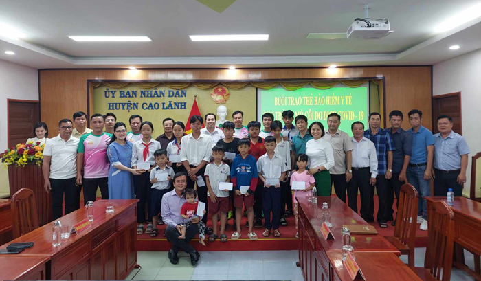C&amp;acirc;u lạc bộ Doanh nh&amp;acirc;n Đồng Th&amp;aacute;p tại Th&amp;agrave;nh phố Hồ Ch&amp;iacute; Minh  thực hiện c&amp;ocirc;ng t&amp;aacute;c an sinh x&amp;atilde; hội tại huyện Cao L&amp;atilde;nh