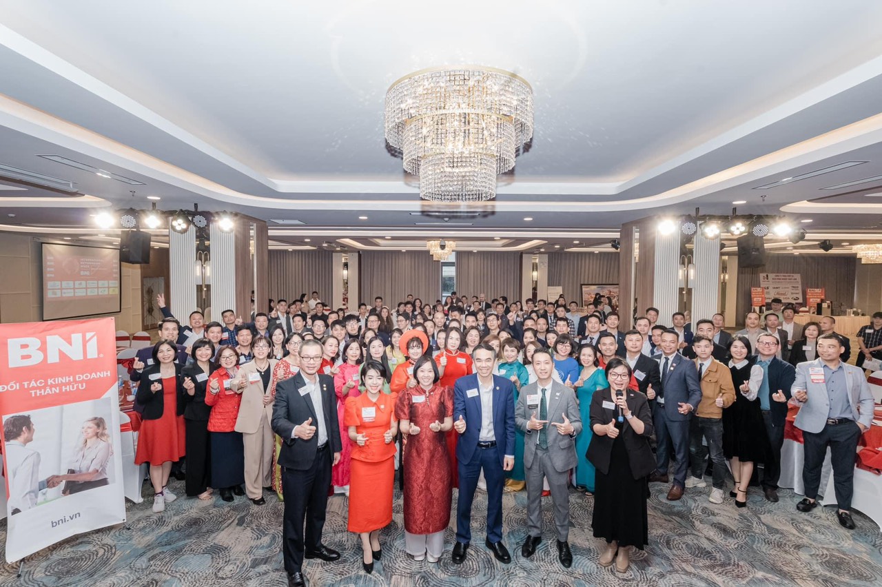 Hơn 1200 doanh nghiệp đến từ 28 Chapter của BNI Hanoi 2 đ&amp;atilde; c&amp;oacute; dịp gặp gỡ trong chương tr&amp;igrave;nh Ng&amp;agrave;y hội kết nối kinh doanh đầu xu&amp;acirc;n: &amp;ldquo;Mừng xu&amp;acirc;n mới &amp;ndash; Kết nối Bứt ph&amp;aacute;&amp;rdquo;