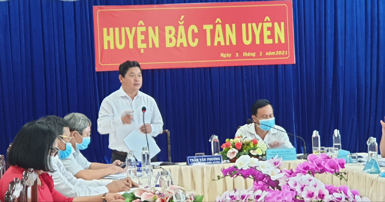 PCT UBND huyện Bắc T&amp;acirc;n Uy&amp;ecirc;n, &amp;ocirc;ng Trần Văn Phương n&amp;ecirc;u những kh&amp;oacute; khăn về cơ sở vật chất trong điều kiện của huyện