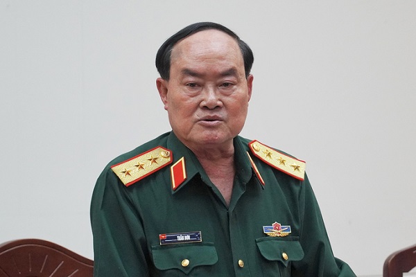 Thượng tướng Trần Đơn - Thứ trưởng Bộ Quốc ph&amp;ograve;ng, tại buổi l&amp;agrave;m việc với UBND B&amp;igrave;nh Thuận chiều ng&amp;agrave;y 5/3. (Ảnh: Việt Quốc)