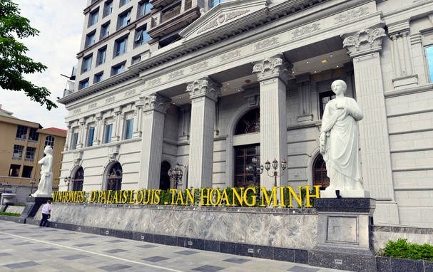 T&amp;acirc;n Ho&amp;agrave;ng Minh th&amp;acirc;u t&amp;oacute;m Tổng B&amp;aacute;ch H&amp;oacute;a