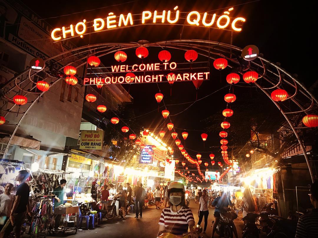 Ảnh: Kh&amp;ocirc;ng gian chợ Ph&amp;uacute; Quốc (nguồn: Internet)