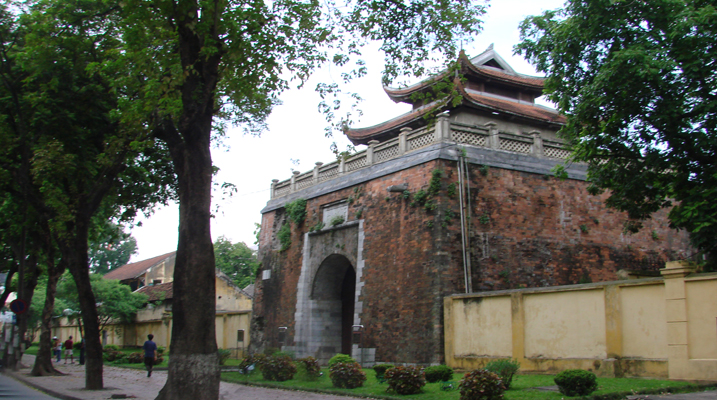 Di t&amp;iacute;ch lịch sử Cửa Bắc