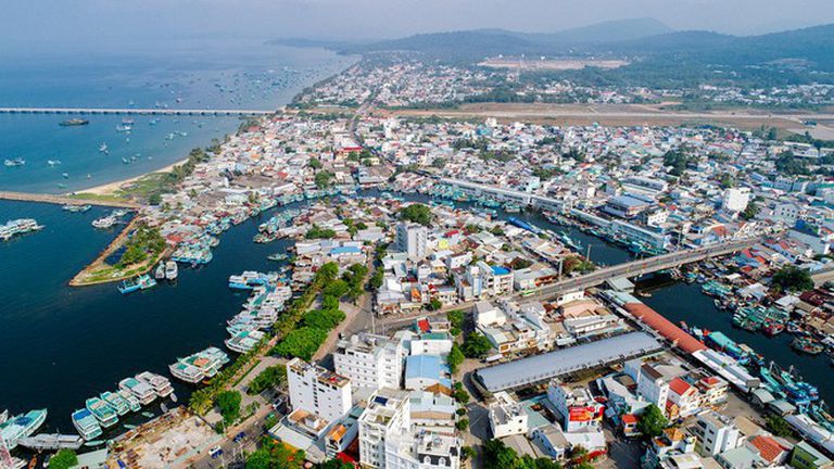 Ph&amp;uacute; Quốc tập trung l&amp;atilde;nh đạo x&amp;acirc;y dựng ch&amp;iacute;nh quyền th&amp;agrave;nh phố năng động