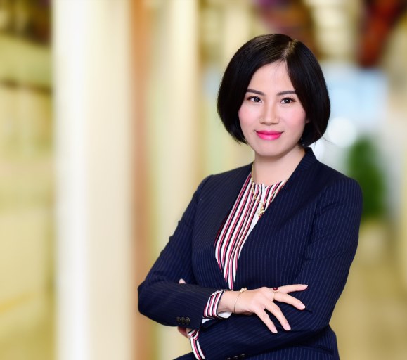 B&amp;agrave; Nguyễn Thuỳ Dương, Ph&amp;oacute; tổng gi&amp;aacute;m đốc EY Việt Nam v&amp;agrave; Chủ tịch EY Consulting VN