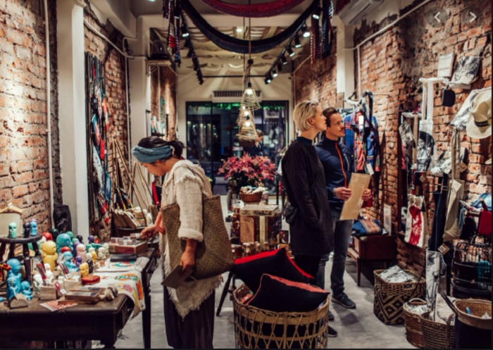 Thành phố Hà Nội phấn đấu tạo ra 500-700 mẫu thiết kế mới phục vụ thị trường trong và ngoài nước. Ảnh: Internet Thành phố Hà Nội phấn đấu tạo ra 500-700 mẫu thiết kế mới phục vụ thị trường trong và ngoài nước. Ảnh: Internet