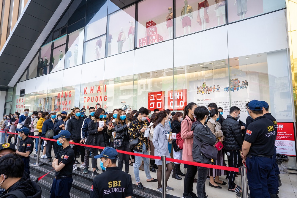 Thương hiệu thời trang Nhật Bản Uniqlo li&amp;ecirc;n tục khai trương cửa h&amp;agrave;ng mới, đều nằm trong c&amp;aacute;c TTTM