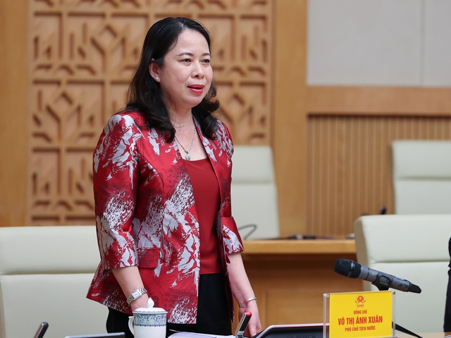 Thủ tướng chỉ đạo c&amp;aacute;c giải ph&amp;aacute;p trước những diễn biến mới phức tạp - Ảnh 2.