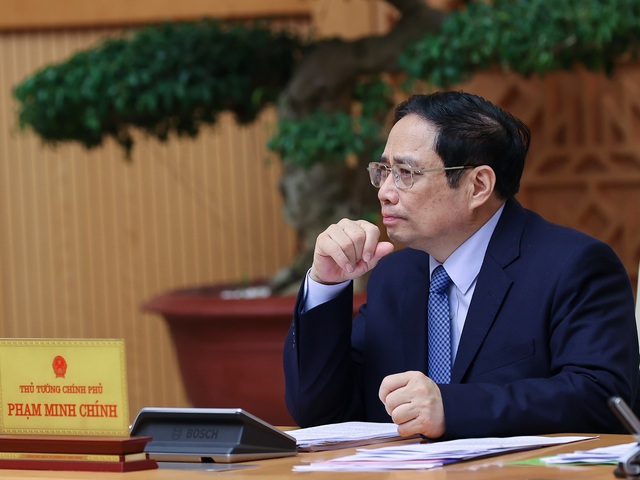 Thủ tướng chỉ đạo c&amp;aacute;c giải ph&amp;aacute;p trước những diễn biến mới phức tạp - Ảnh 3.