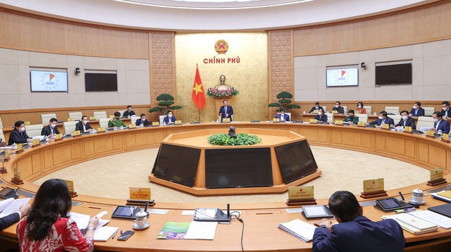 Thủ tướng chỉ đạo c&amp;aacute;c giải ph&amp;aacute;p trước những diễn biến mới phức tạp - Ảnh 4.