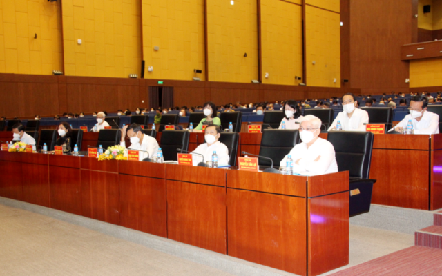 To&amp;agrave;n cảnh hội nghị lần 4