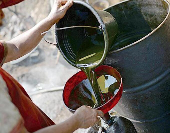 Giới chuy&amp;ecirc;n gia dự b&amp;aacute;o nếu c&amp;aacute;c nước phương T&amp;acirc;y &amp;aacute;p lệnh trừng phạt đối với dầu th&amp;ocirc; của Nga, gi&amp;aacute; dầu th&amp;ocirc; c&amp;oacute; thể chạm mốc 150 USD/th&amp;ugrave;ng