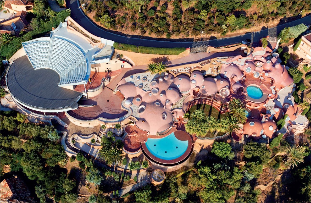 Les Palais Bulles nghĩa l&amp;agrave; cung điện bong b&amp;oacute;ng