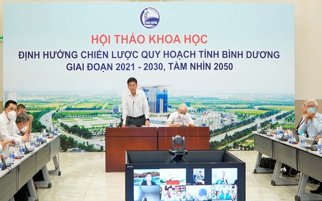 &amp;Ocirc;ng Mai H&amp;ugrave;ng Dũng - Ph&amp;oacute; Chủ tịch UBND tỉnh nhấn mạnh &amp;yacute; nghĩa v&amp;agrave; tầm quan trọng của c&amp;ocirc;ng t&amp;aacute;c quy hoạch chiến lược tỉnh B&amp;igrave;nh Dương giai đoạn 2021-2030, tầm nh&amp;igrave;n 2050