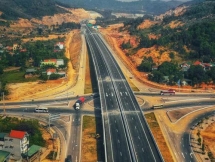 Bàn giao mốc GPMB 5 Dự án cao tốc qua Hà Tĩnh